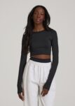 black-teecaring-kryvella-cropped-long-sleeve-compression-workout-top-1IbqI.jpg